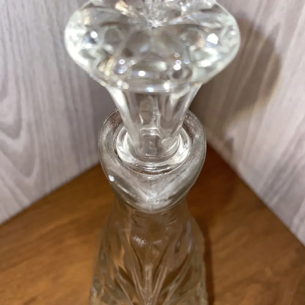 Anchor Hocking Star of David Clear Glass Vinegar Cruet And Stopper 8 Inches Tall